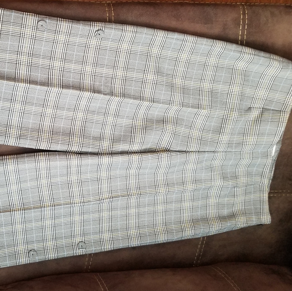 bar III cropped plaid pants